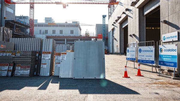 Découvrez des panneaux de chantier sur mesure et réglementaires