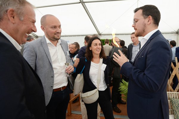 Magicien à paris : créez des moments magiques lors de vos événements